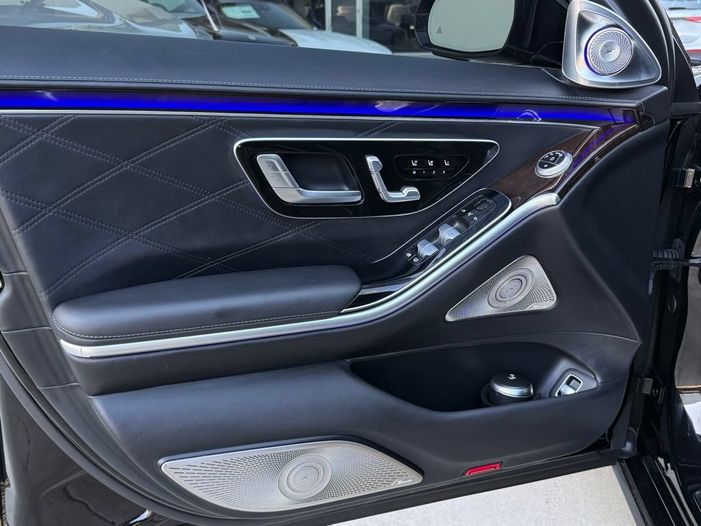 Used 2023 Mercedes-Benz Maybach S 680 4MATIC image 23