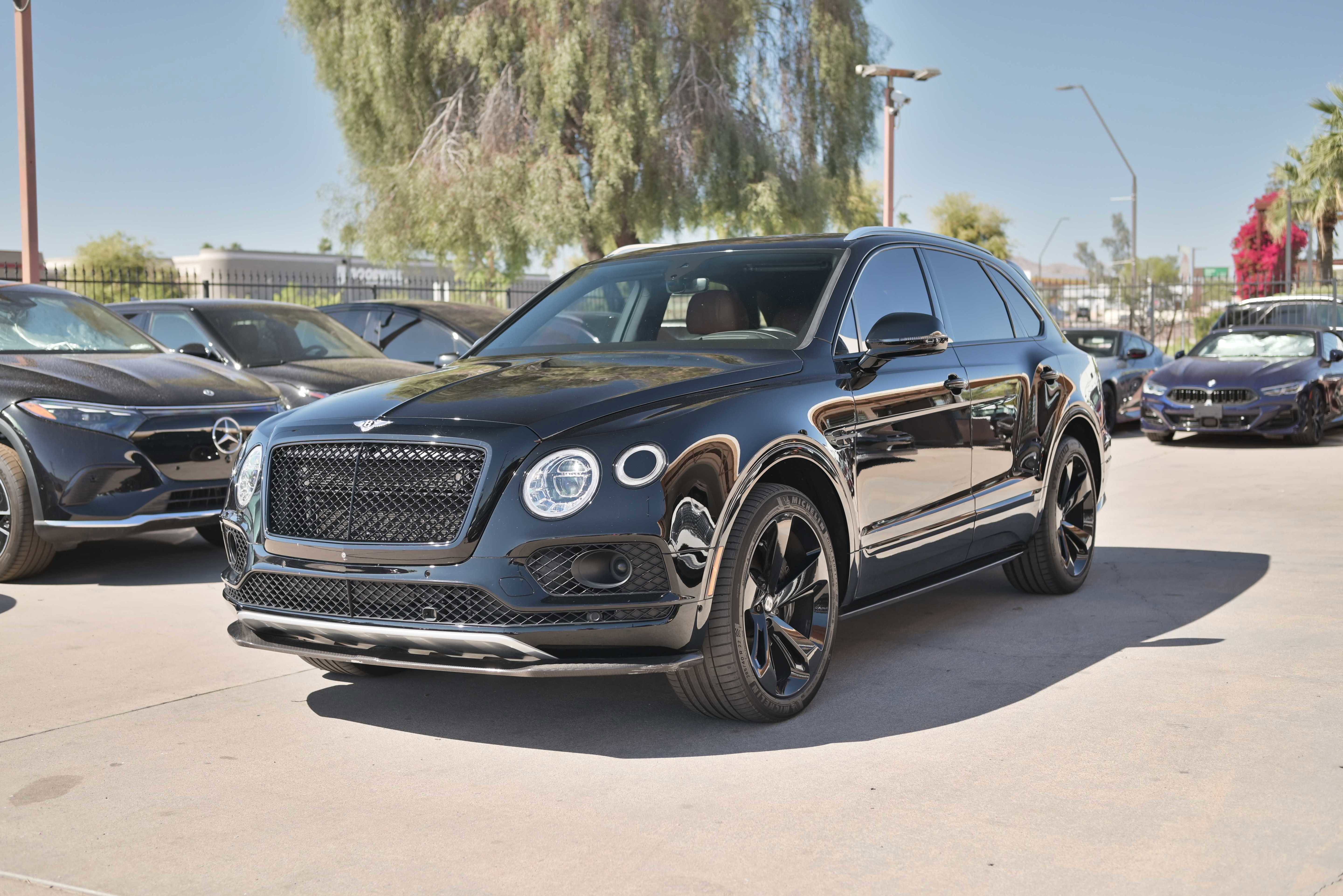 Used 2018 Bentley Bentayga AWD/4WD image 1