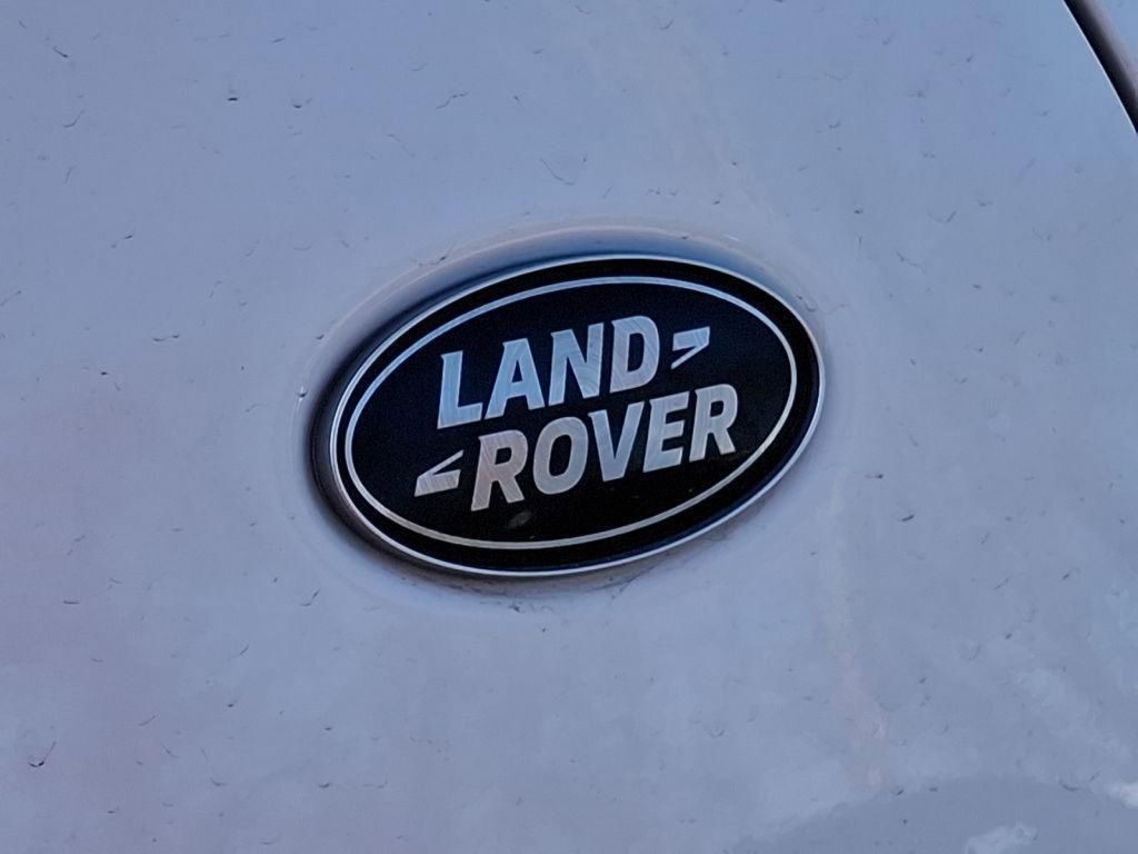 Used 2024 Land Rover Discovery S image 36