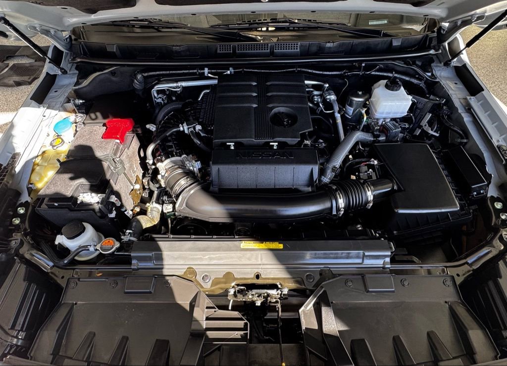 Used 2024 Nissan Frontier PRO-4X w/ Pro Premium Package image 14