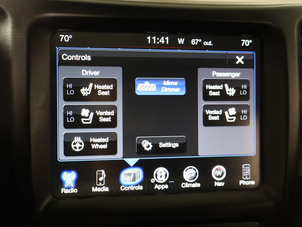 Used 2017 Jeep Cherokee Overland AWD/4WD image 47