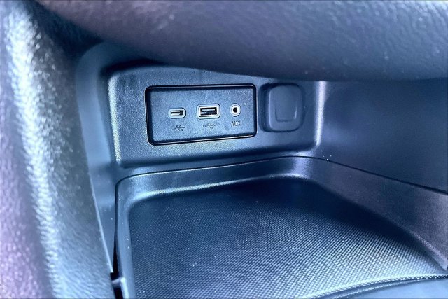 Used 2023 Chevrolet Equinox LT AWD/4WD image 23