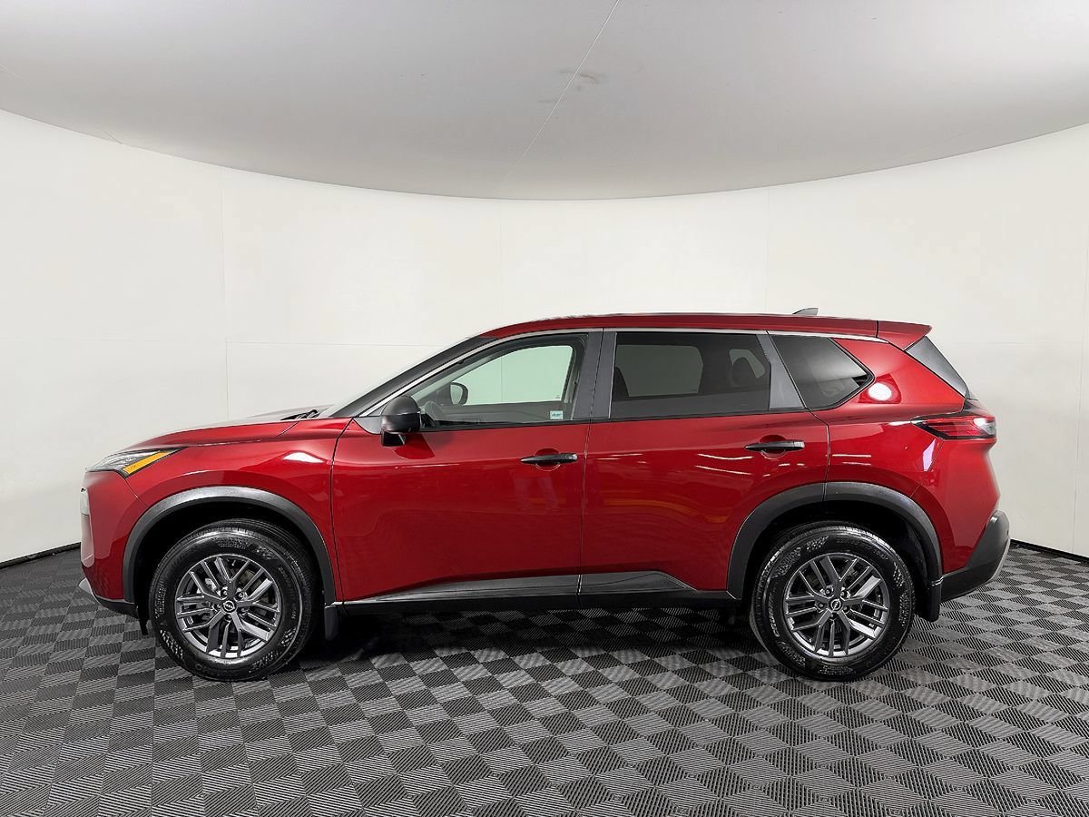 Used 2023 Nissan Rogue S AWD/4WD image 17
