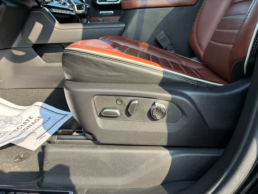 Used 2025 GMC Sierra 1500 Denali Ultimate AWD/4WD image 9