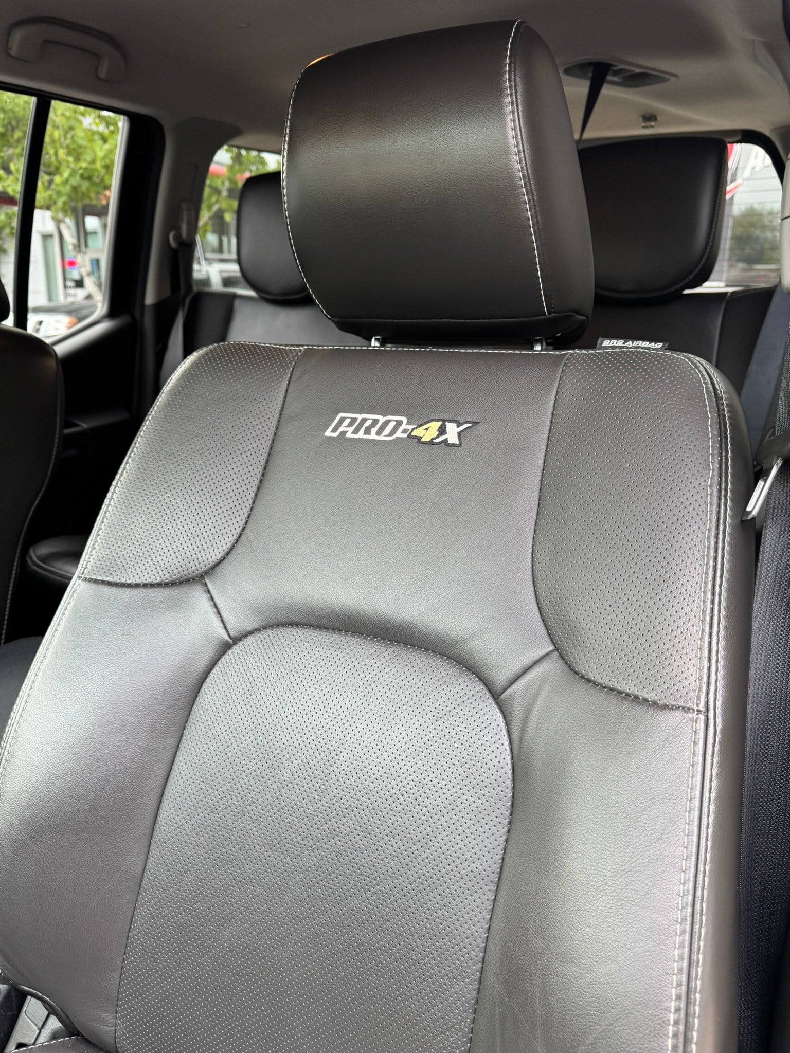Used 2015 Nissan Xterra PRO-4X AWD/4WD image 23