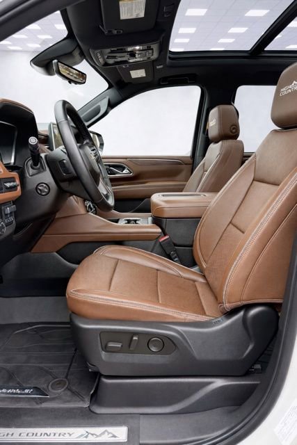 Used 2023 Chevrolet Tahoe High Country image 9