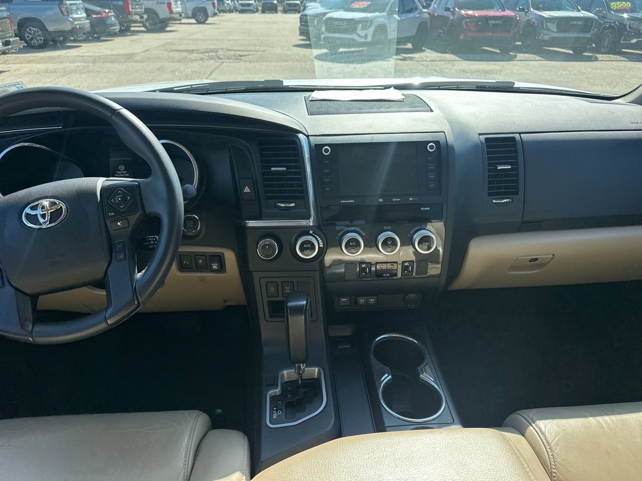 Used 2021 Toyota Sequoia Limited image 10