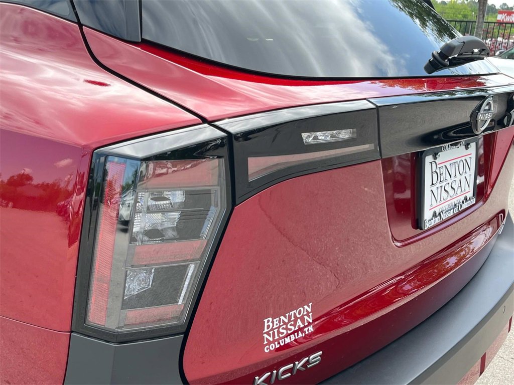 New 2025 Nissan Kicks SV w/ Illumination Package image 11