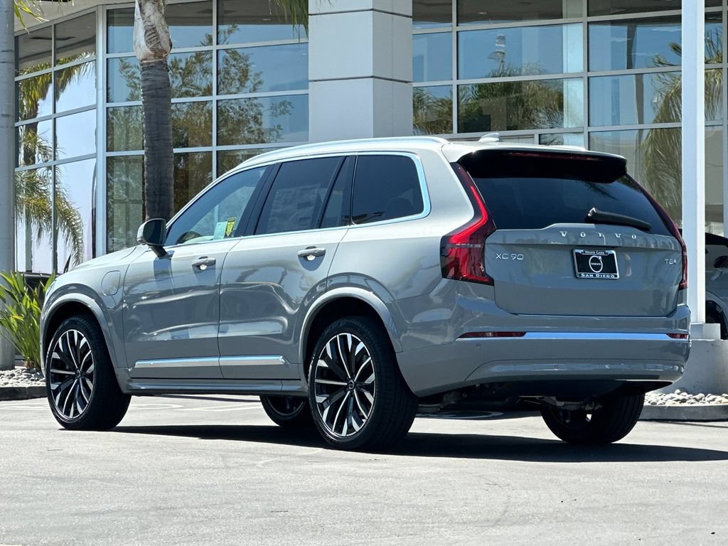 New 2026 Volvo XC90 T8 Plus AWD/4WD image 3