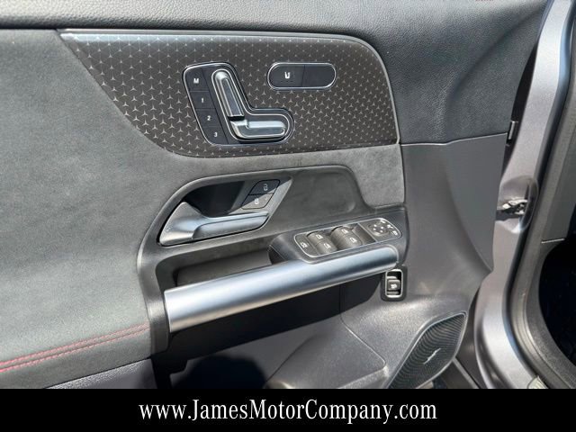 Used 2024 Mercedes-Benz GLA 35 AMG 4MATIC image 14