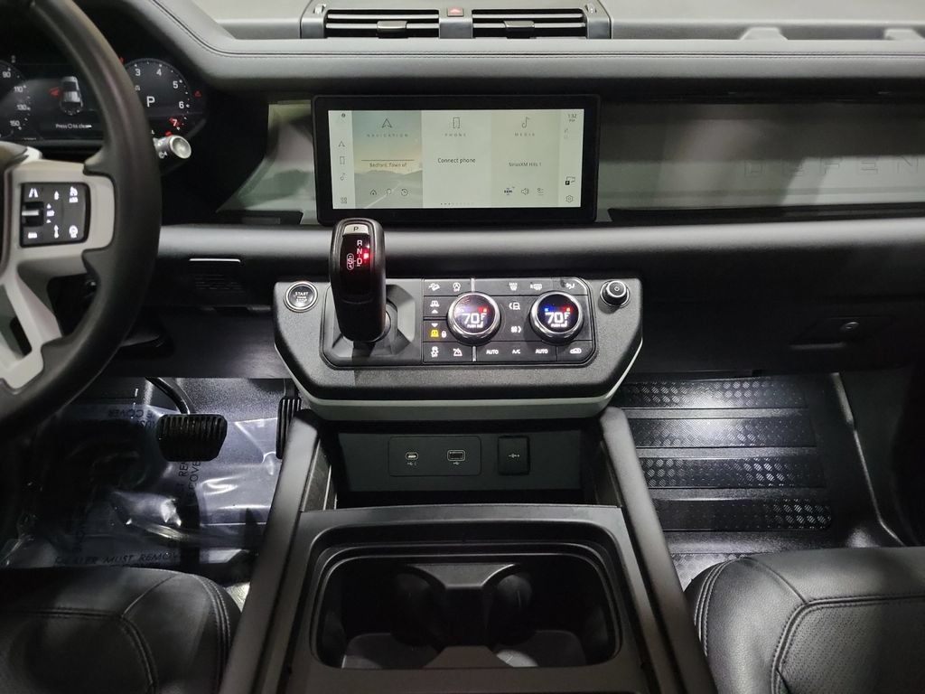 Used 2024 Land Rover Defender 110 S AWD/4WD image 25
