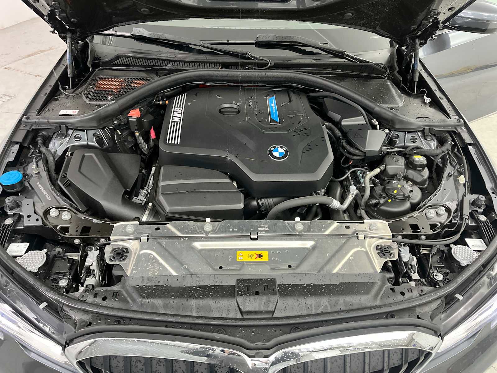 Used 2022 BMW 330e xDrive w/ Premium Package AWD/4WD image 24