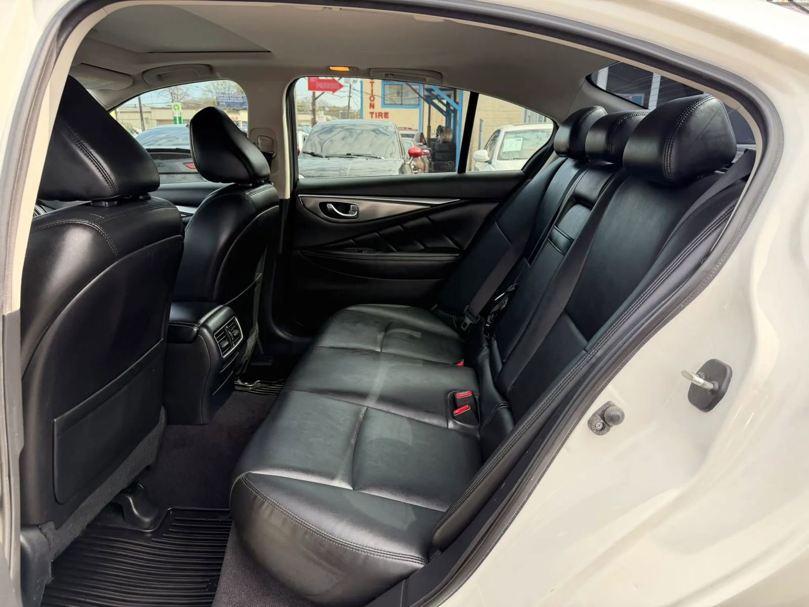 Used 2017 INFINITI Q50 Premium w/ 2.0T Premium Plus Package image 19