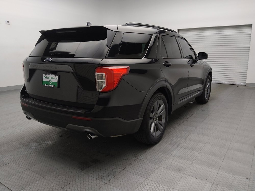 Used 2021 Ford Explorer XLT w/ Equipment Group 202A image 9