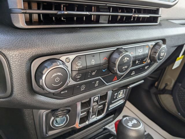 New 2025 Jeep Wrangler Sport S image 30