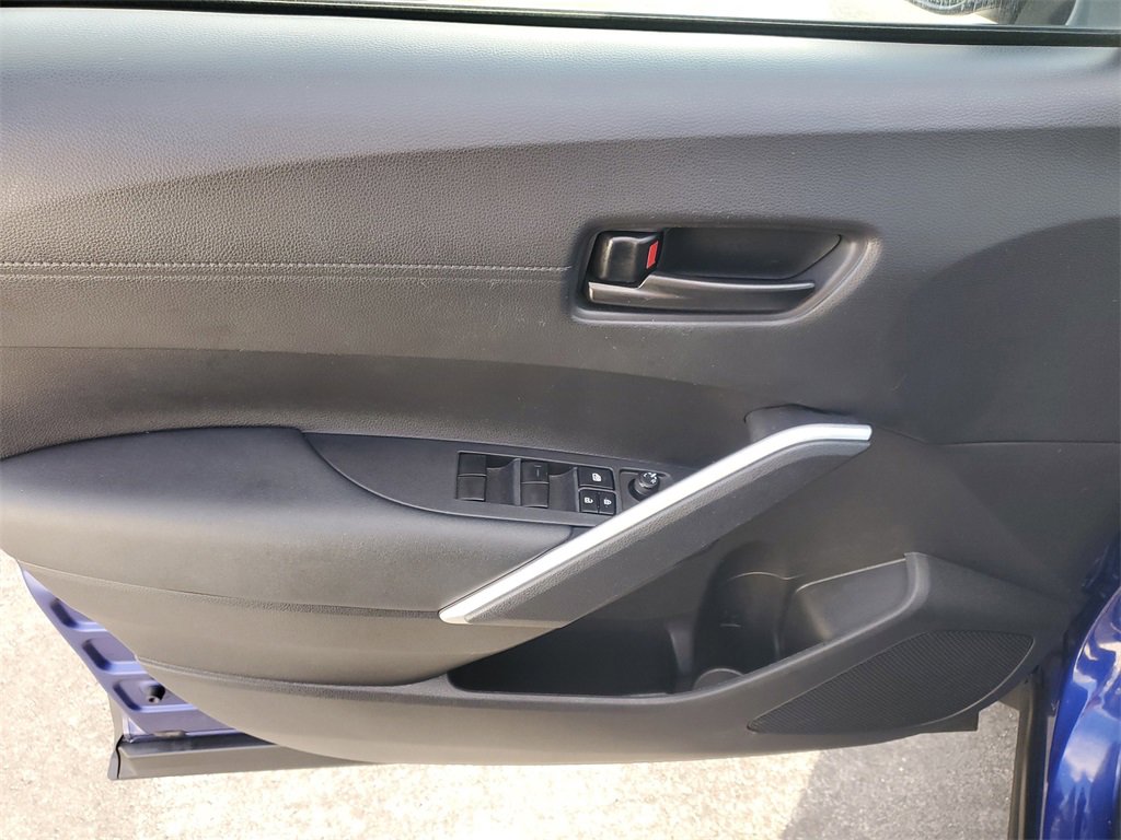 Certified 2023 Toyota Corolla Cross LE image 18