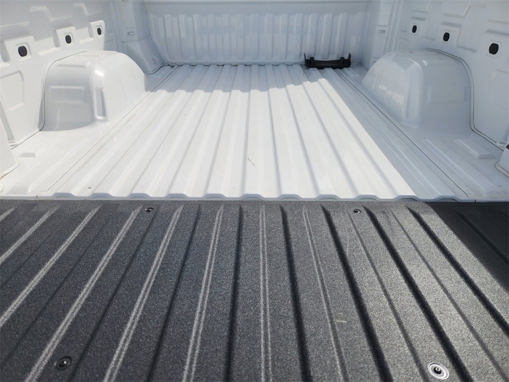 Used 2022 Chevrolet Silverado 1500 Custom image 30