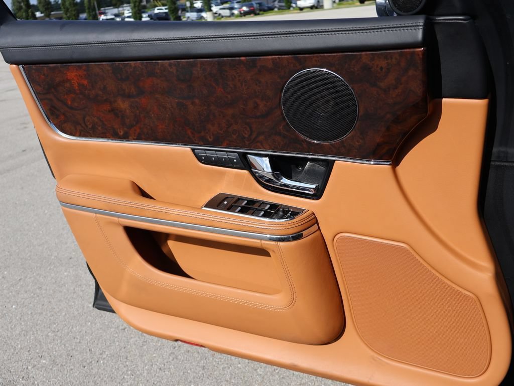 Used 2011 Jaguar XJ L RWD image 36