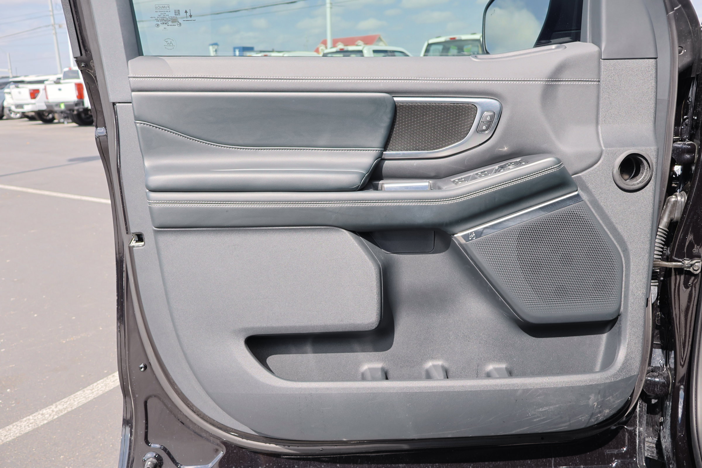 Certified 2025 Ford Expedition Max Platinum w/ Stealth Appearance Package image 10