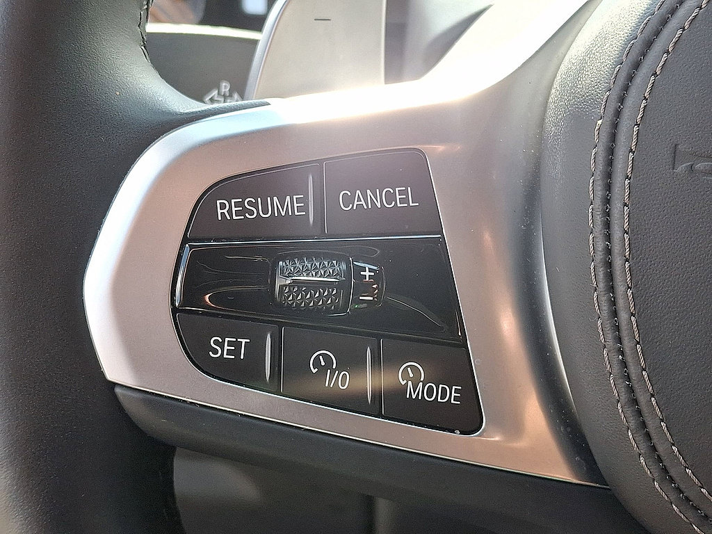 Used 2026 BMW X6 xDrive40i w/ Climate Comfort Package AWD/4WD image 23