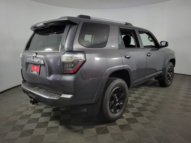 Used 2022 Toyota 4Runner SR5 AWD/4WD image 8