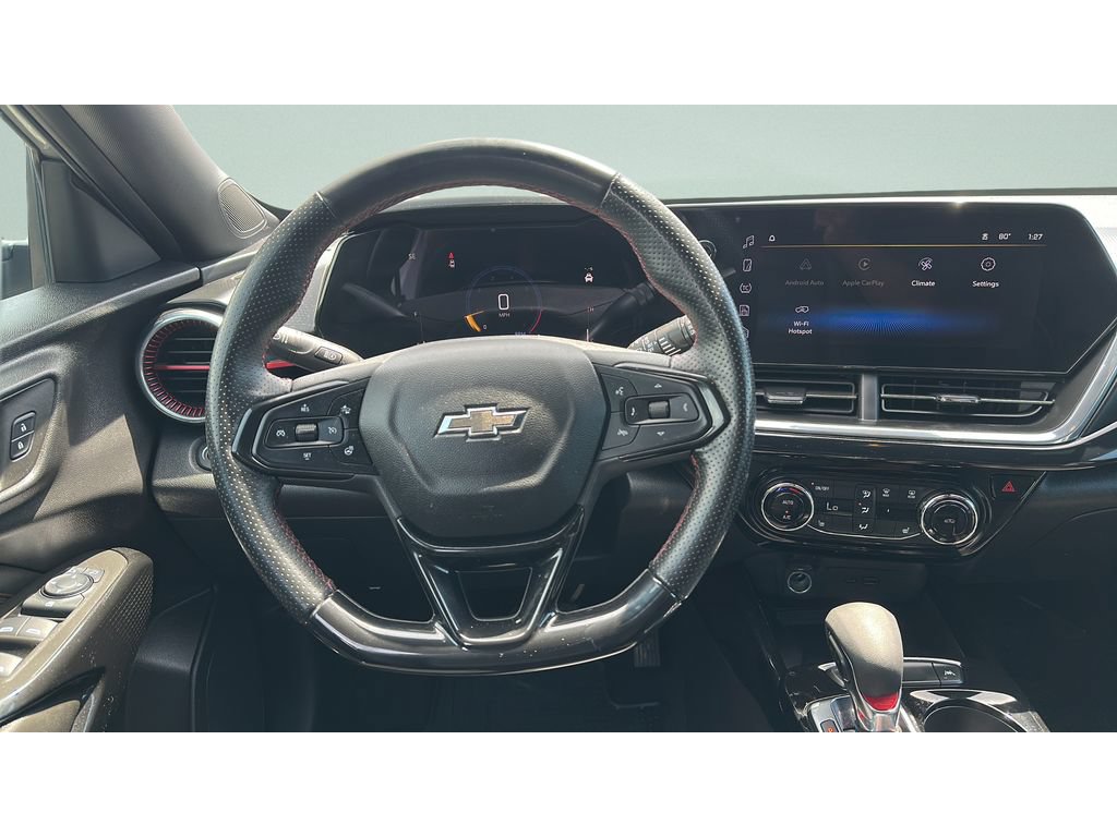 Used 2024 Chevrolet Trax RS w/ Sunroof Package FWD image 13