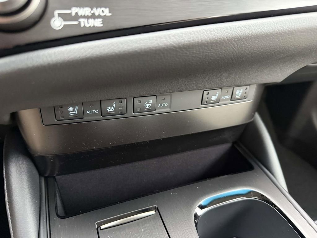 Used 2025 Lexus ES 350 Premium image 22