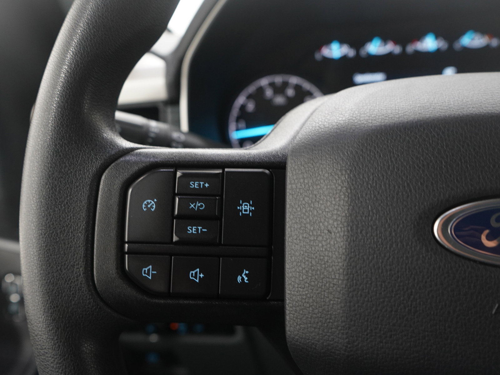 Used 2021 Ford F150 XLT image 25