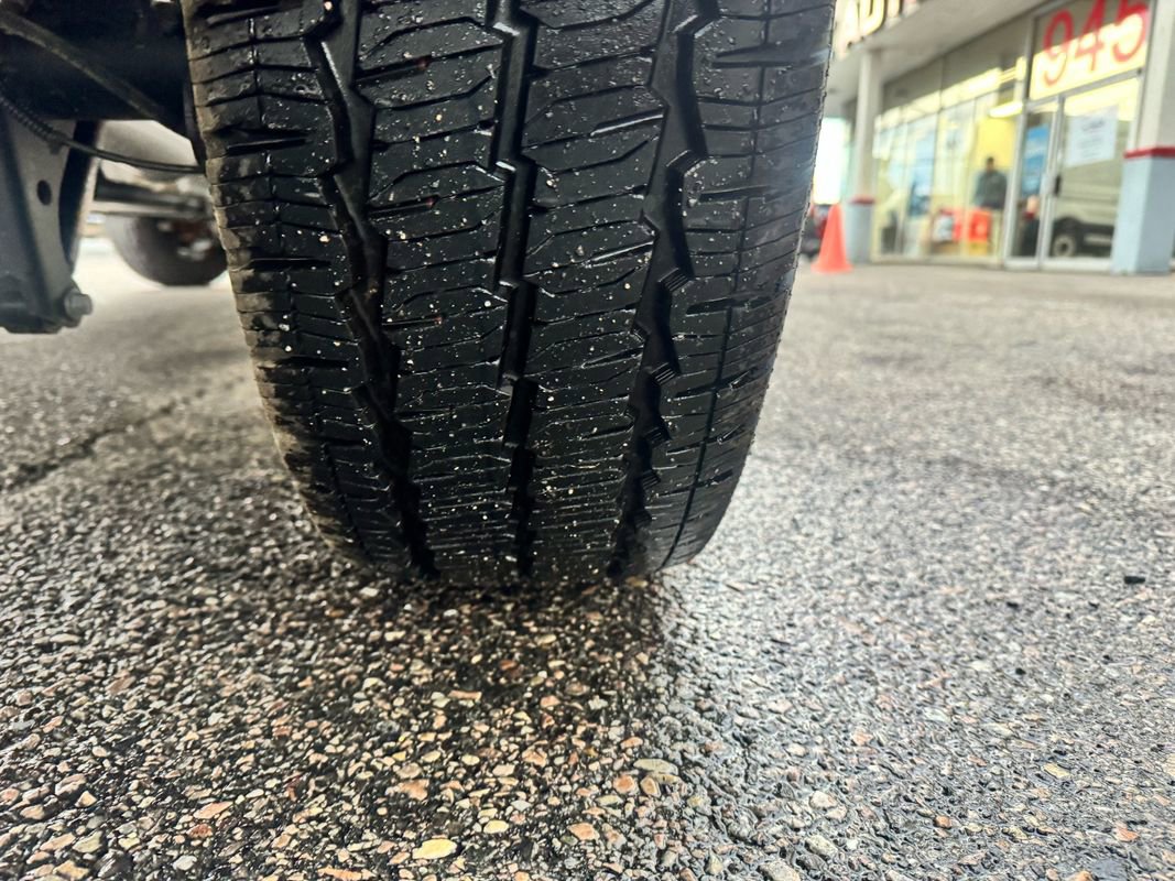 Used 2025 Ford Transit 350 High Roof Extended image 38