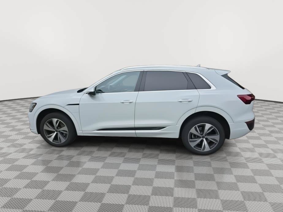 Used 2024 Audi Q8 e-tron Premium Plus w/ Premium Plus Package AWD/4WD image 16