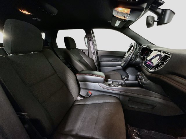 Used 2025 Dodge Durango GT RWD image 28