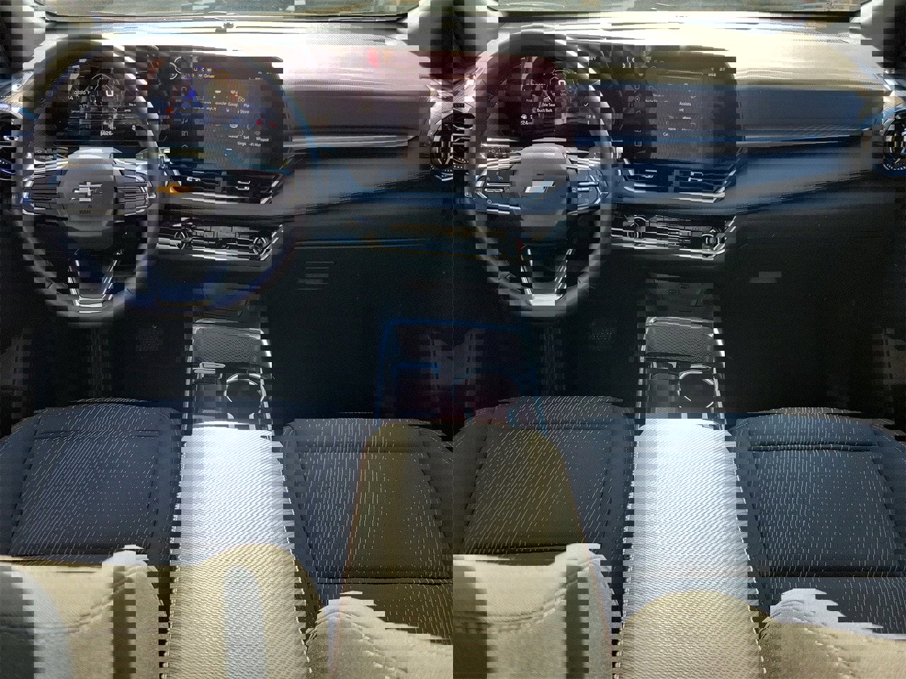 Used 2025 Chevrolet Equinox LT image 11