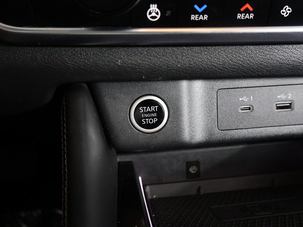 Used 2023 Nissan Rogue Platinum AWD/4WD image 54