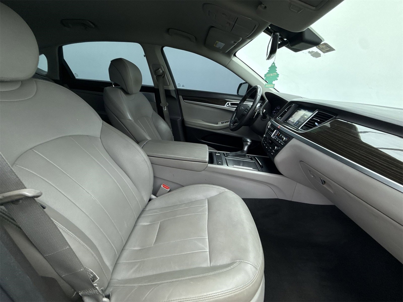 Used 2019 Genesis G80 3.8 image 15