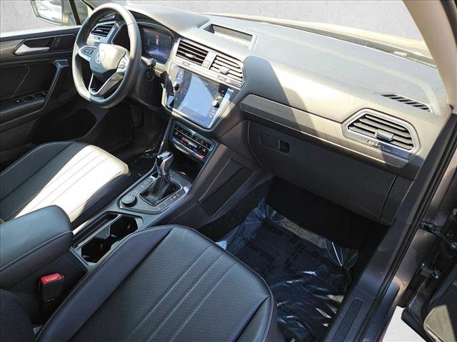 Used 2022 Volkswagen Tiguan SE AWD/4WD image 20
