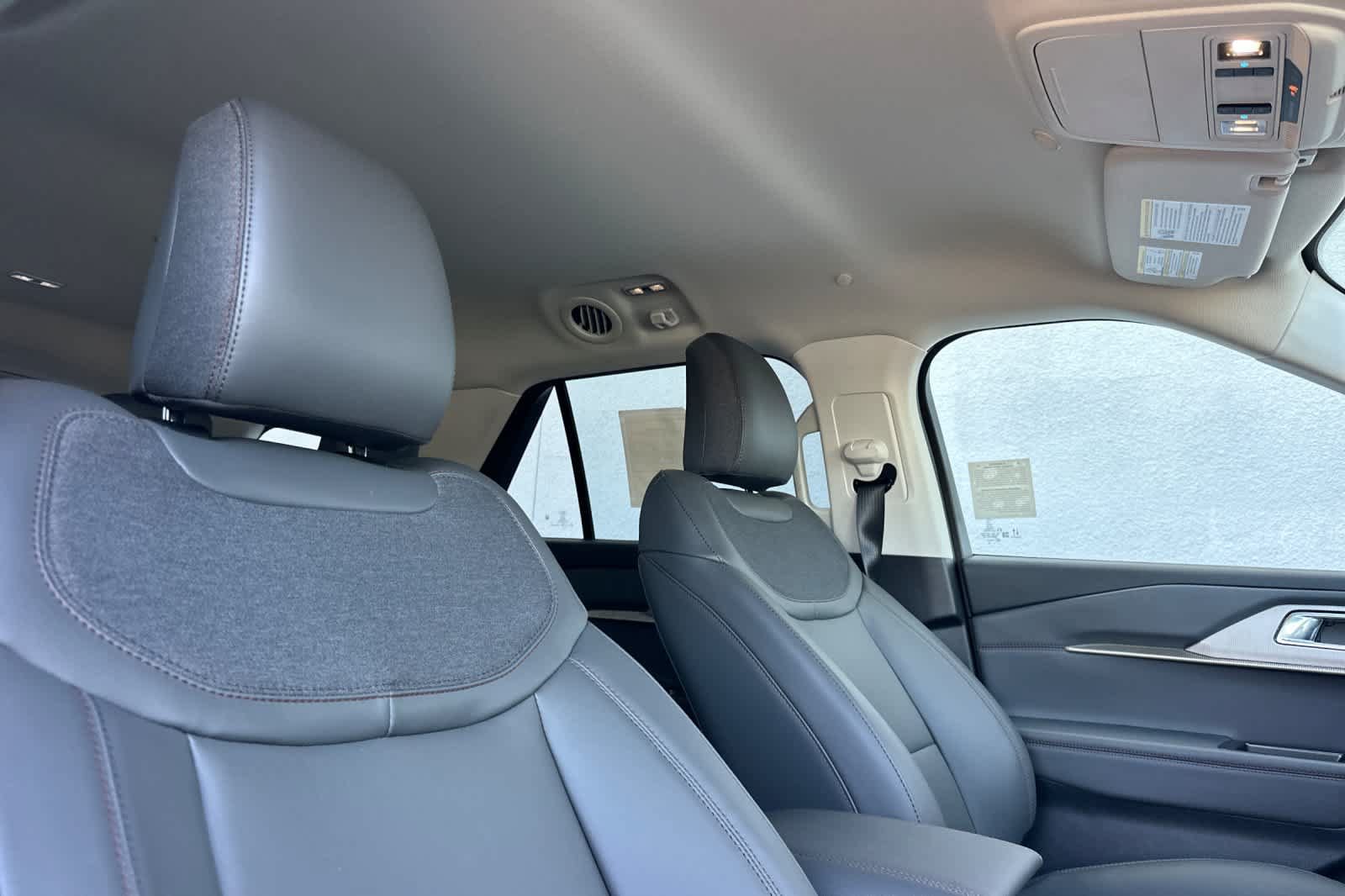 New 2026 Ford Explorer Active w/ Active Comfort Package RWD image 19