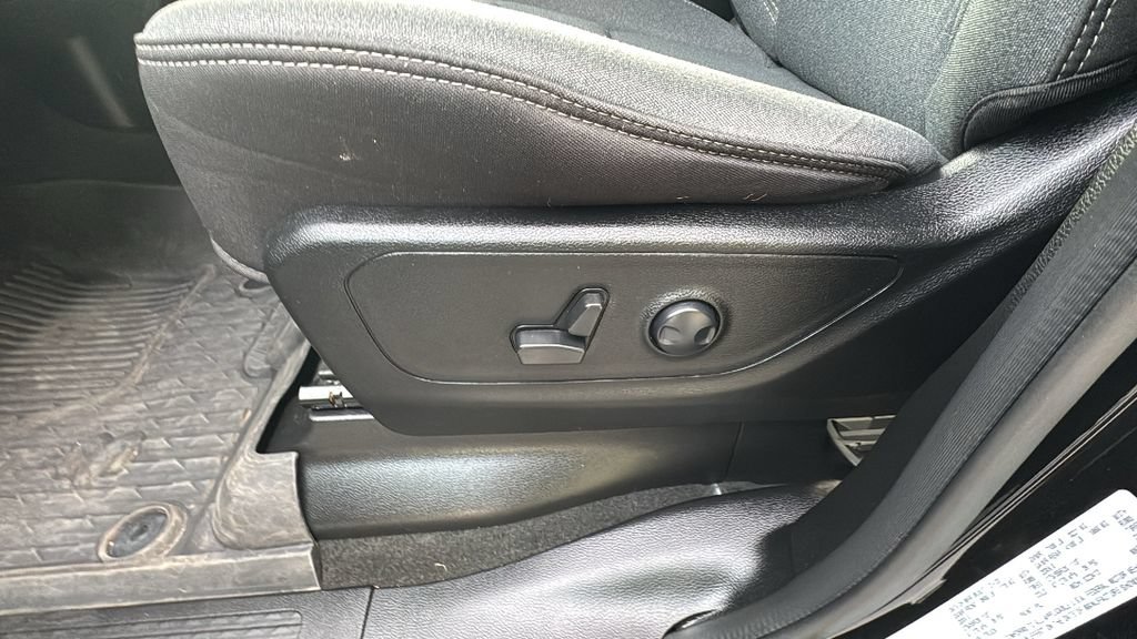 Used 2023 RAM 1500 Big Horn AWD/4WD image 30