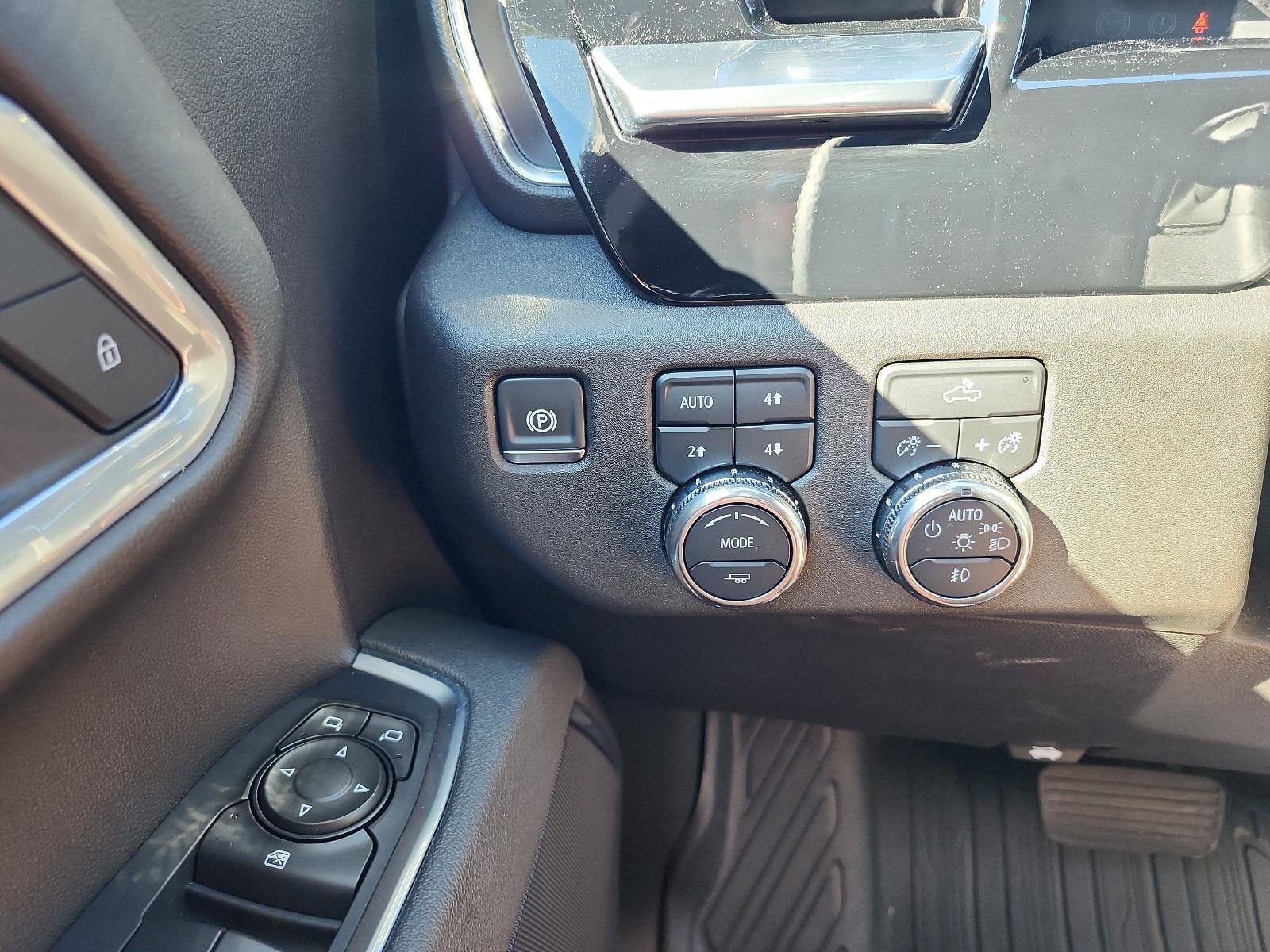 New 2026 GMC Sierra 1500 Elevation image 19