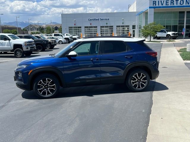 Used 2022 Chevrolet TrailBlazer ACTIV w/ Sun and Liftgate Package AWD/4WD image 2