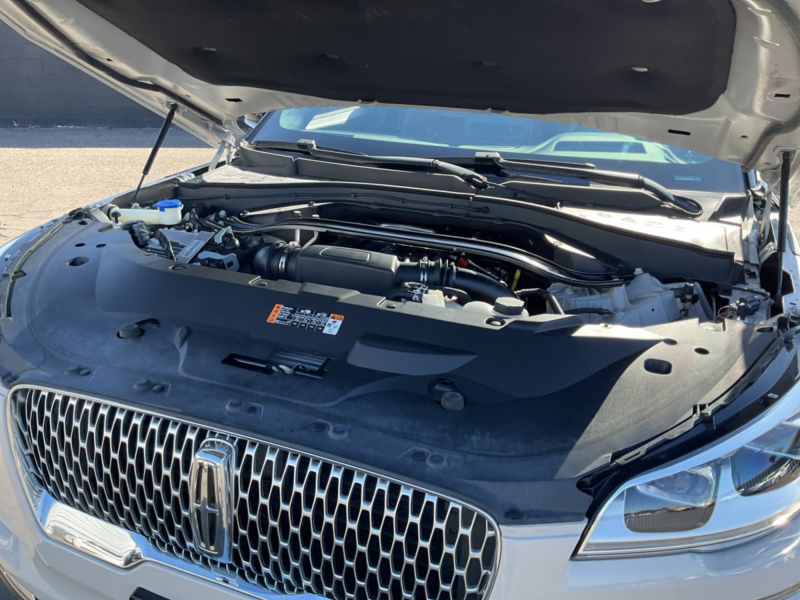 Used 2023 Lincoln Aviator Reserve w/ Equipment Group 201A AWD/4WD image 23