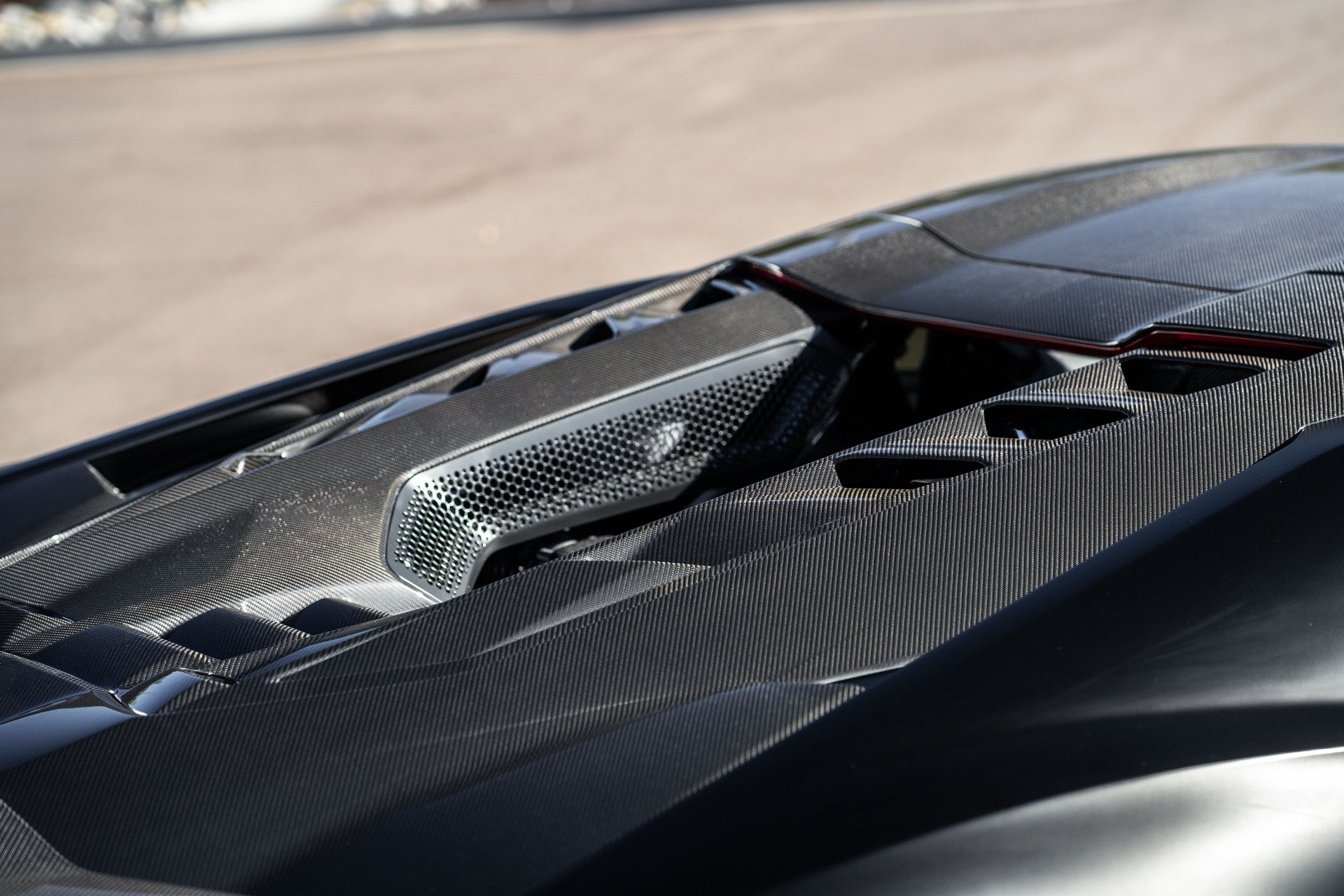 Used 2025 Lamborghini Revuelto AWD/4WD image 17