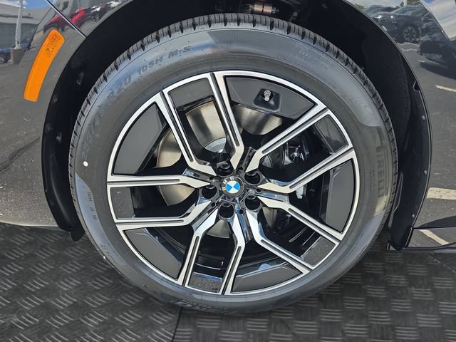 New 2026 BMW 750e xDrive AWD/4WD image 12