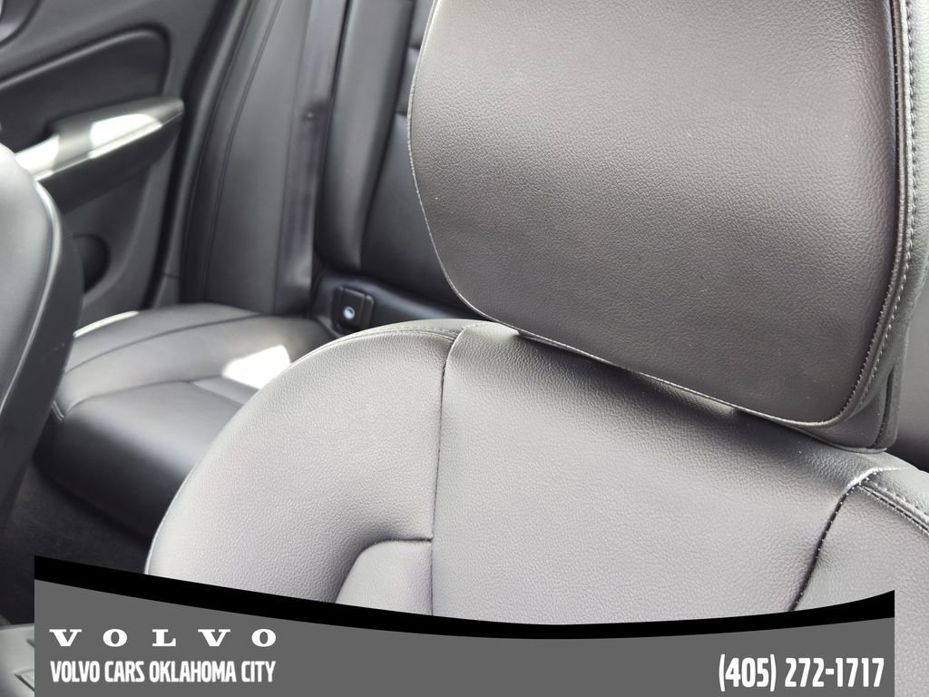 Used 2025 Volvo S60 B5 Core AWD/4WD image 14