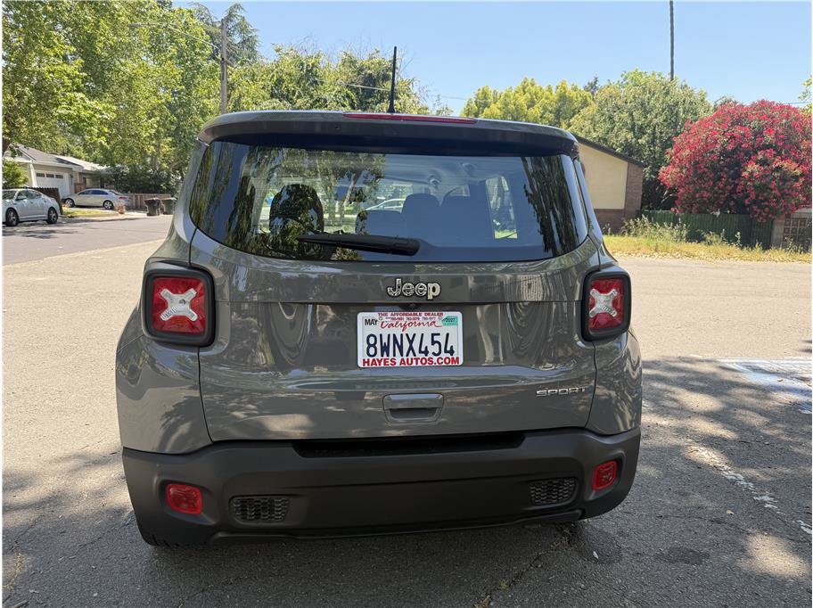 Used 2021 Jeep Renegade Sport FWD image 6