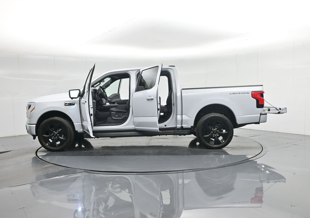 New 2025 Ford F150 Lightning Platinum w/ Dark Elements Package image 44