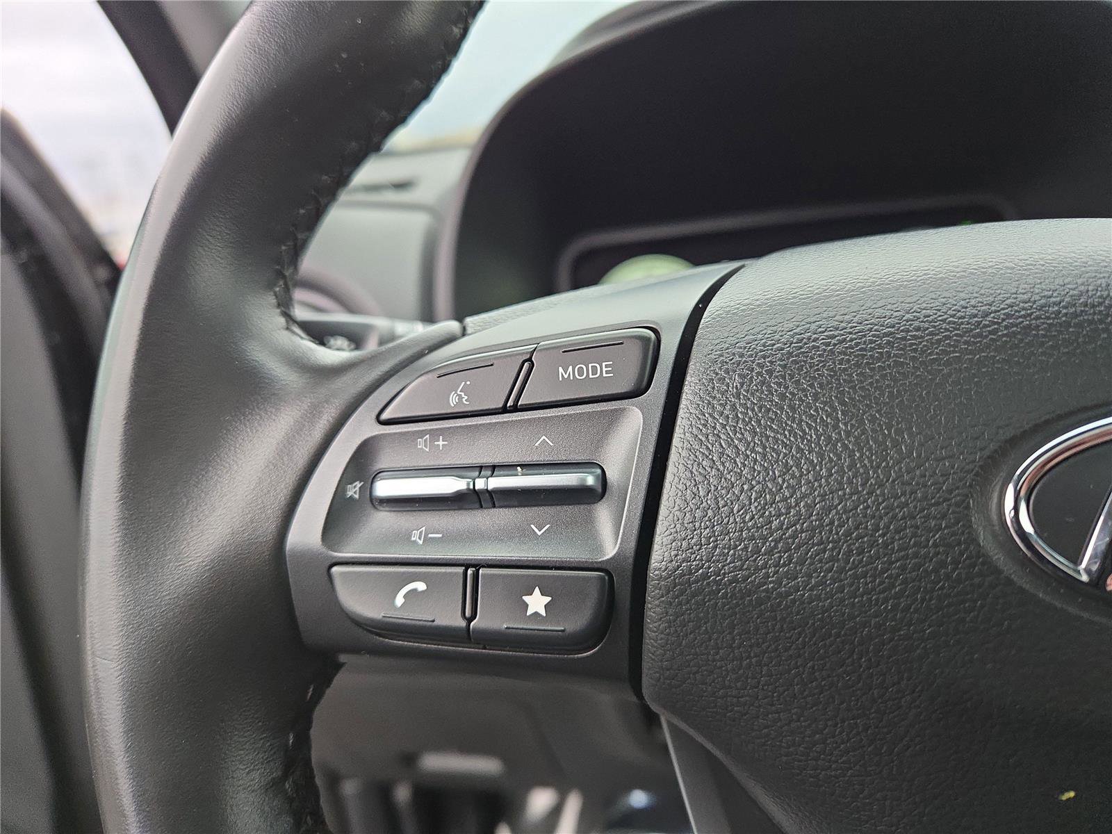 Used 2023 Hyundai Kona Limited image 13