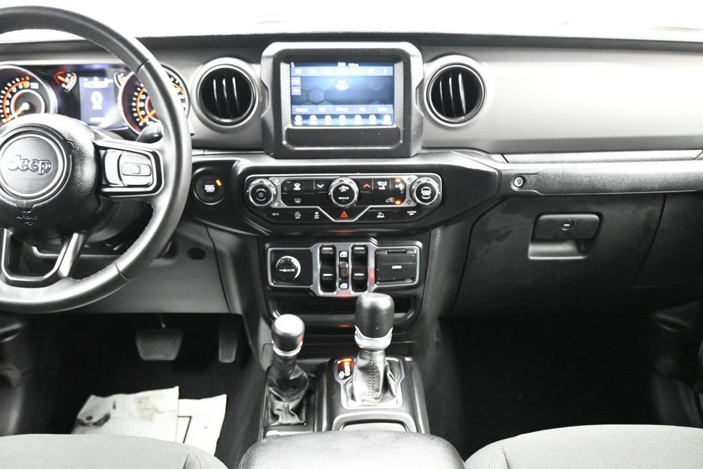 Used 2023 Jeep Gladiator Sport AWD/4WD image 19