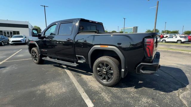 Used 2024 GMC Sierra 2500 AT4 w/ Technology Package AWD/4WD image 6