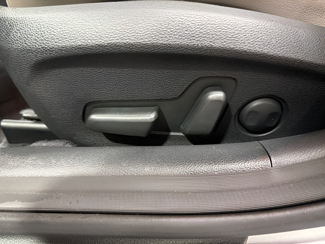 Used 2015 Hyundai Sonata ECO w/ Option Group 08 FWD image 13
