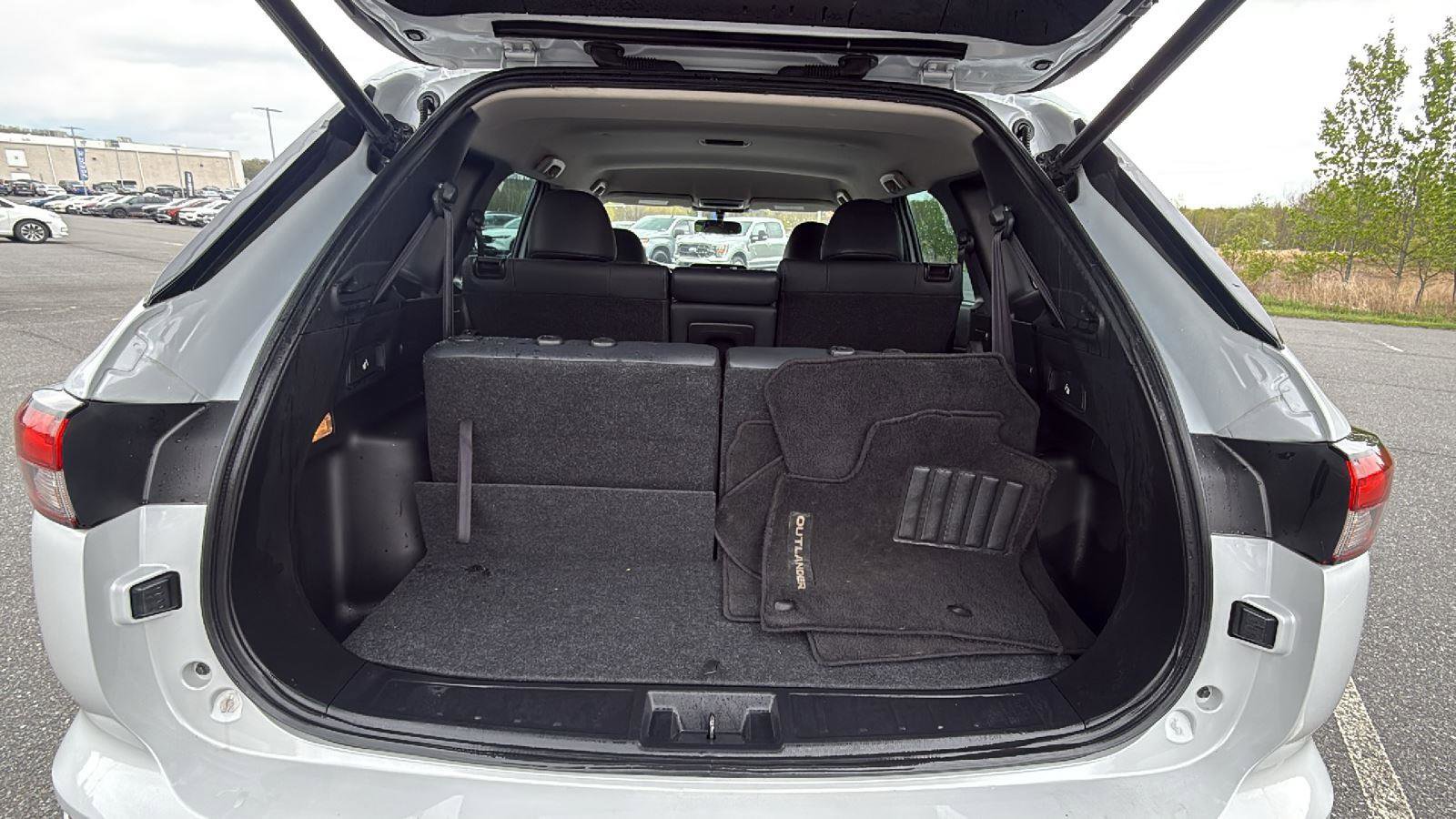 Used 2022 Mitsubishi Outlander SE AWD/4WD image 21